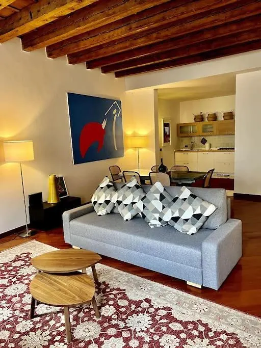 Διαμέρισμα Il Portico. Charm Apartment, Vicenza Downtown.